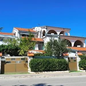 Bed & Breakfast And Anika, Zadar